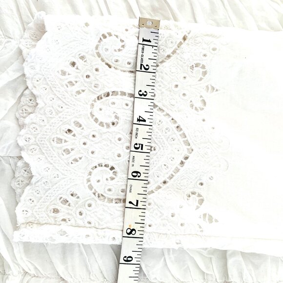 LINEN CHICO'S White Elaborate Eyelet Lace Bottom Pants - Picture 5 of 12